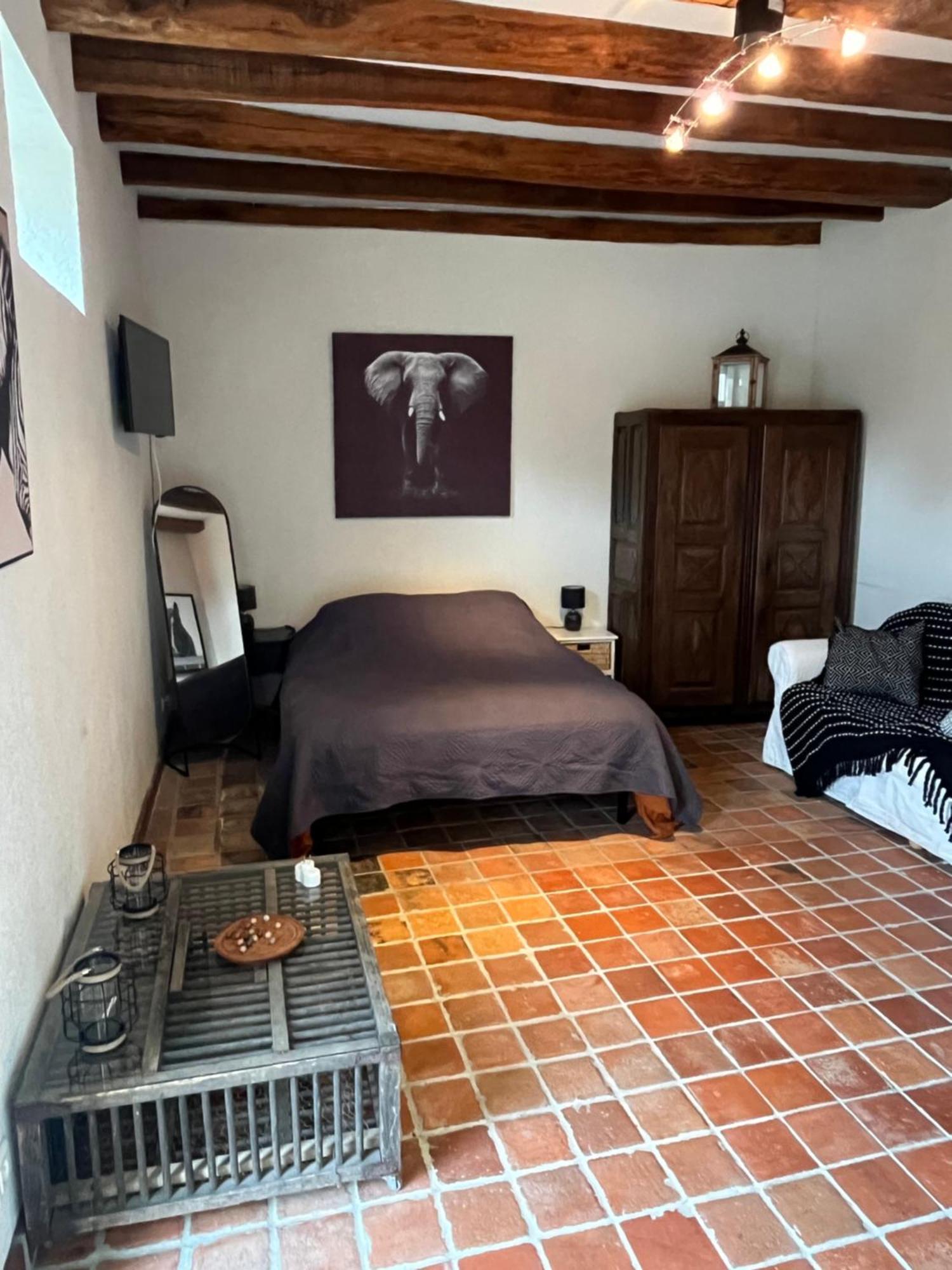 Les Ecuries Bed & Breakfast Recloses Exterior photo